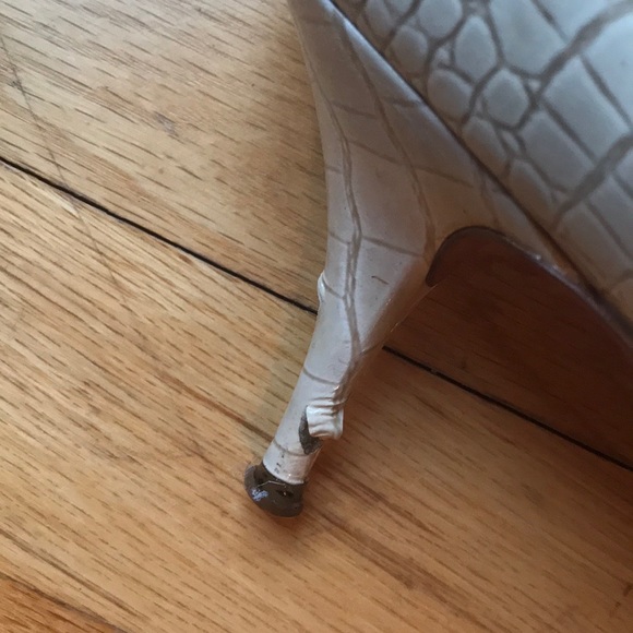 Casadei Rockodrill Fragola peep toe kitten heels - Picture 5 of 7